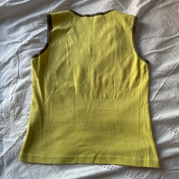 Angels Graphic Yellow Tank Top - Picture 4 of 4